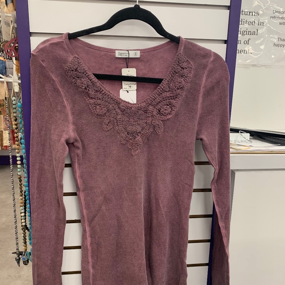 NWT Dexterous mauve long sleeve top with embroderied detail .  Made in the USA
